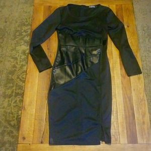 Black dress with faux leather detail - Size S